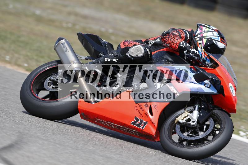 /37 09.08.2026  Pluess Motosport ADR/Freies Fahren/221